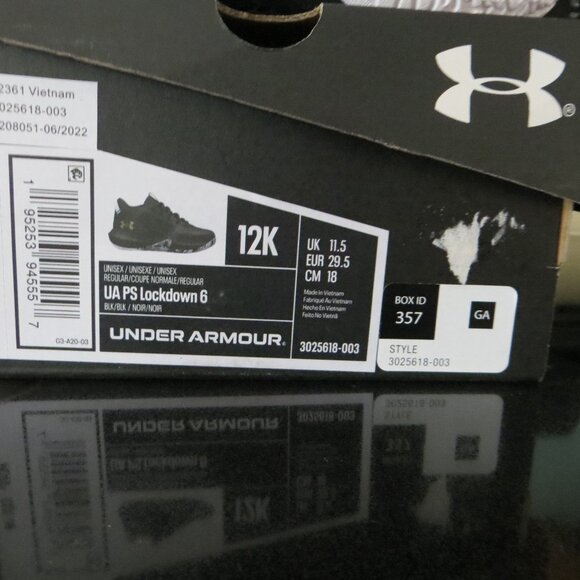 Boy's Under Armour Sneakers - Picture 5 of 5